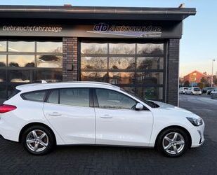 Ford Ford Focus Turnier Cool & Connect Gebrauchtwagen