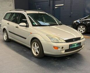 Ford Ford Focus 2.0 Ghia Klima Elektr. Fenster TÜV 08/2 Gebrauchtwagen