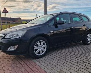 Opel Opel Astra J Sports Tourer - TÜV/ AU NEU Gebrauchtwagen