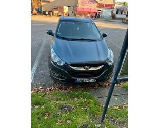 Hyundai Hyundai ix35 2.0 Premium 4WD Automatik Premium Gebrauchtwagen