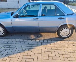 Mercedes-Benz Mercedes-Benz 190E 1.8 Ltr, EFH, 5 Gang Gebrauchtwagen