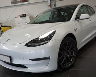 Tesla Tesla Model 3 Dualmotor Long Range **Leder*Navi** Gebrauchtwagen