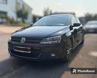 VW Volkswagen Jetta 1.4 TSI Highline TÜV/Service/Bre Gebrauchtwagen