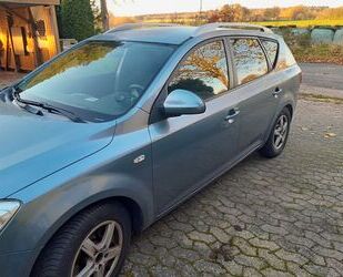 Kia Kia ceed / Ceed Sporty Wagon 1.6 CVVT LX LX Gebrauchtwagen