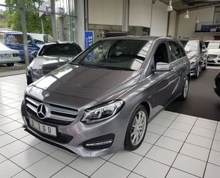 Mercedes-Benz Mercedes-Benz B 200 URBAN LED AHK AUTOMATIK PTS SH Gebrauchtwagen