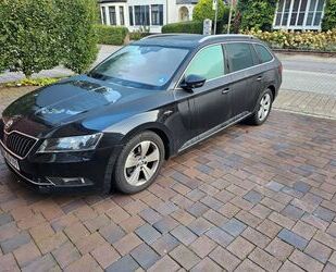 Skoda Skoda Superb 2.0 TDI SCR 140kW DSG 4x4 L&K COMBI L Gebrauchtwagen