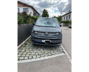 VW Volkswagen T7 Multivan 2,0 TDI LÜ Edition AHK,Matr Gebrauchtwagen