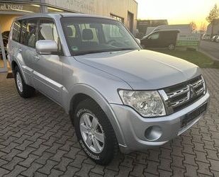 Mitsubishi Mitsubishi Pajero 3.2 DI-D Invite 7-Sitzer Klima K Gebrauchtwagen