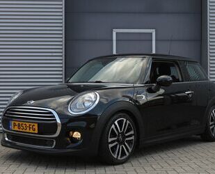 Mini MINI Cooper Mini 1.5 Chili Serious Business I NAVI Gebrauchtwagen