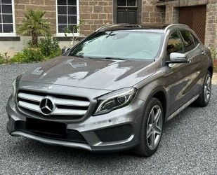 Mercedes-Benz Mercedes-Benz GLA 250 4Matic AMG Panorama Xenon H Gebrauchtwagen