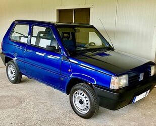 Fiat Fiat Panda 141 900 Young, erst 24.500km, Hohlraumk Gebrauchtwagen