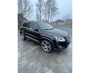 VW Volkswagen Tiguan 2.0 TDI DSG 4MOTION Sport & Styl Gebrauchtwagen