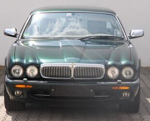 Jaguar Jaguar Daimler Super V8 Langversion 2 Jahre Garan Gebrauchtwagen