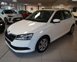 Skoda Skoda Fabia Ambition/NAVI/BLUETOOTH/DAB/FREISPRECH Gebrauchtwagen