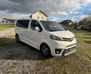 Toyota Toyota Pro Ace TOP++Automatik,8Sitzer++ Gebrauchtwagen