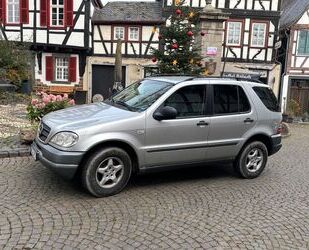 Mercedes-Benz Mercedes-Benz ML 320 - Gebrauchtwagen