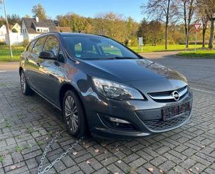 Opel Opel Astra J Sports Tourer 1,4 16V 8 Fach bereift Gebrauchtwagen