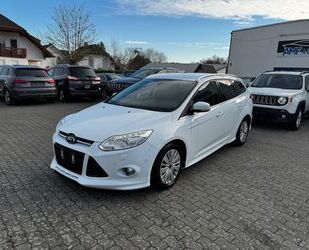 Ford Ford Focus Turnier Titanium X-Paket St-Line Bi-Xen Gebrauchtwagen