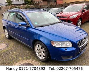 Volvo Volvo V50 1.6 D Klima Schiebedach Xenon2.Hand EURO Gebrauchtwagen