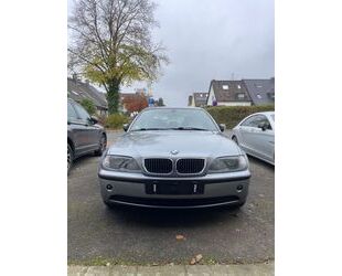 BMW BMW 320 i Shadowline Gebrauchtwagen