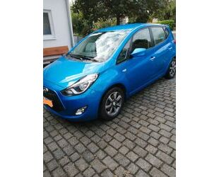 Hyundai Hyundai ix20 biue Style 8fach bereift Leichtmetal Gebrauchtwagen