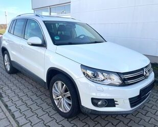 VW Volkswagen Tiguan Sport & Style Navi/LED/Panorama Gebrauchtwagen