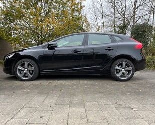 Volvo Volvo V40 T2 Momentum wenig KM! Insp.neu Gebrauchtwagen