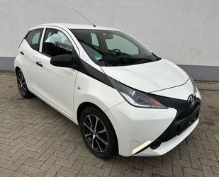 Toyota Toyota Aygo AYGO x/1.Hand/Klima/LED/ Gebrauchtwagen