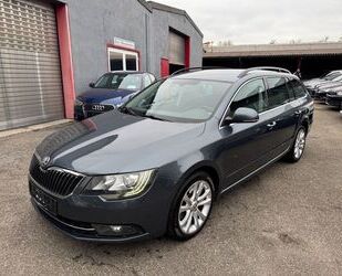 Skoda Skoda Superb Combi Exclusive 2.0 TDI DSG Navi PDC Gebrauchtwagen