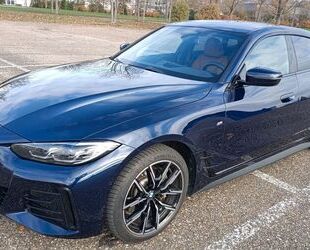 BMW BMW i4 eDrive40 M Sport Indi. DAProf HarmK Gebrauchtwagen