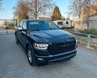 Dodge Dodge RAM HEMI/CREW CAB/LARAMIE/LED/NAVI/LPG Gebrauchtwagen