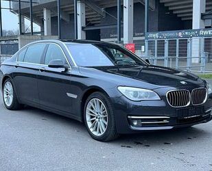 BMW BMW 750Ld xDrive*TOPAUSTATTUNG*VOLL* Gebrauchtwagen