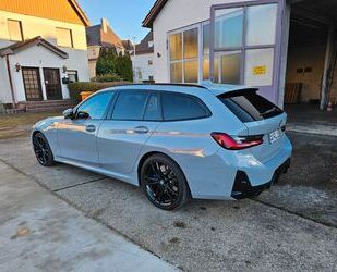 BMW BMW 330d xDrive Touring M Sportpaket Head-Up AHK Gebrauchtwagen