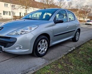 Peugeot Peugeot 206 + Basis 71000 km neu tüv Klima 4-TÜRIG Gebrauchtwagen