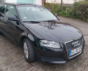 Audi Audi A3 1.4i 16V TSI/ 8P AHW Attraction Gebrauchtwagen