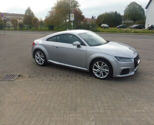 Audi Audi TT Coupe 45 TFSI quattro S-tronic. neuwertig Gebrauchtwagen