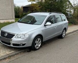 VW Volkswagen Passat Variant 1.6 FSI Tiptronic Comfor Gebrauchtwagen