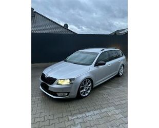 Skoda Skoda Octavia 2.0 TDI 4x4 Bi-Xenon Gewinde Navi 19 Gebrauchtwagen