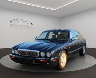 Jaguar Jaguar Daimler Super V8 BLAU/BEIGE! TOP-ZUSTAND! Gebrauchtwagen