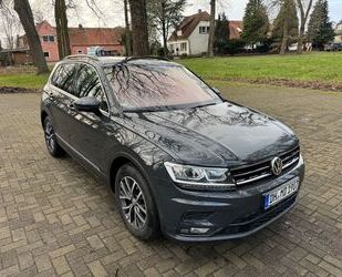 VW Volkswagen VW Tiguan 2.0 Tdi|Diesel|Panorama|360° Gebrauchtwagen