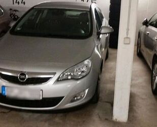 Opel Opel Astra J 1.6 Tüv 07.2026 Technik Top Gebrauchtwagen