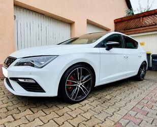 Seat Seat Leon 2.0 TSI Start&Stop ST CUPRA 300 DSG CUP. Gebrauchtwagen