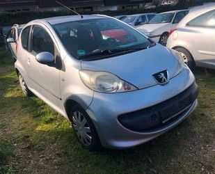 Peugeot Peugeot 107 Filou Euro 5 Neue Getribe Neue Tüv Gebrauchtwagen