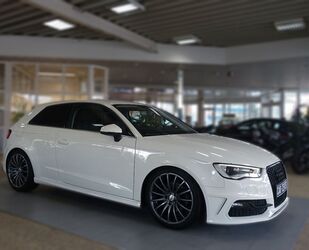 Audi Audi A3 1.2 TFSI S-Line; LED/MMI/AAC/SHZ/APS/FSP Gebrauchtwagen