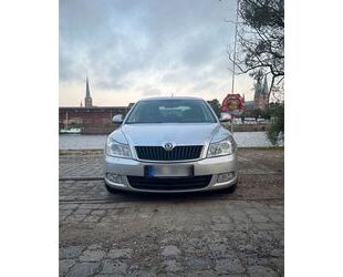 Skoda Skoda Octavia 1.6 TDI Active Combi Active/ TÜV neu Gebrauchtwagen