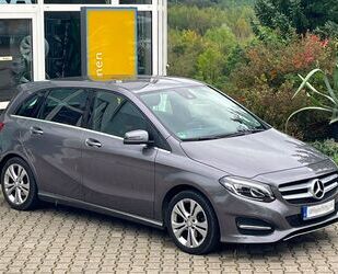 Mercedes-Benz Mercedes-Benz B 220 4MATIC DCT / AUTOMATIK / LED / Gebrauchtwagen