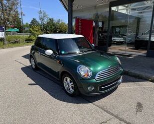 Mini MINI Cooper Leder British Racing Green met. Klima Gebrauchtwagen