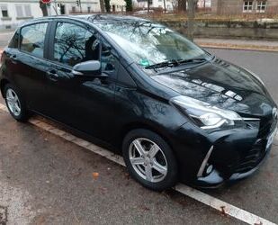 Toyota Toyota Yaris 1,5-l-Dual-VVT-iE Comfort Comfort Gebrauchtwagen