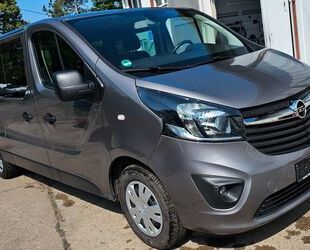 Opel Opel Vivaro B *107KW*145PS*L2H1*KAM*NAV*PDC*8SITZE Gebrauchtwagen