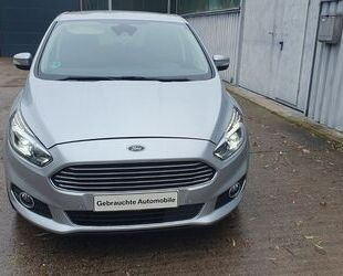 Ford Ford S-Max Titanium,Automatik, 7 Sitze,Navi Gebrauchtwagen